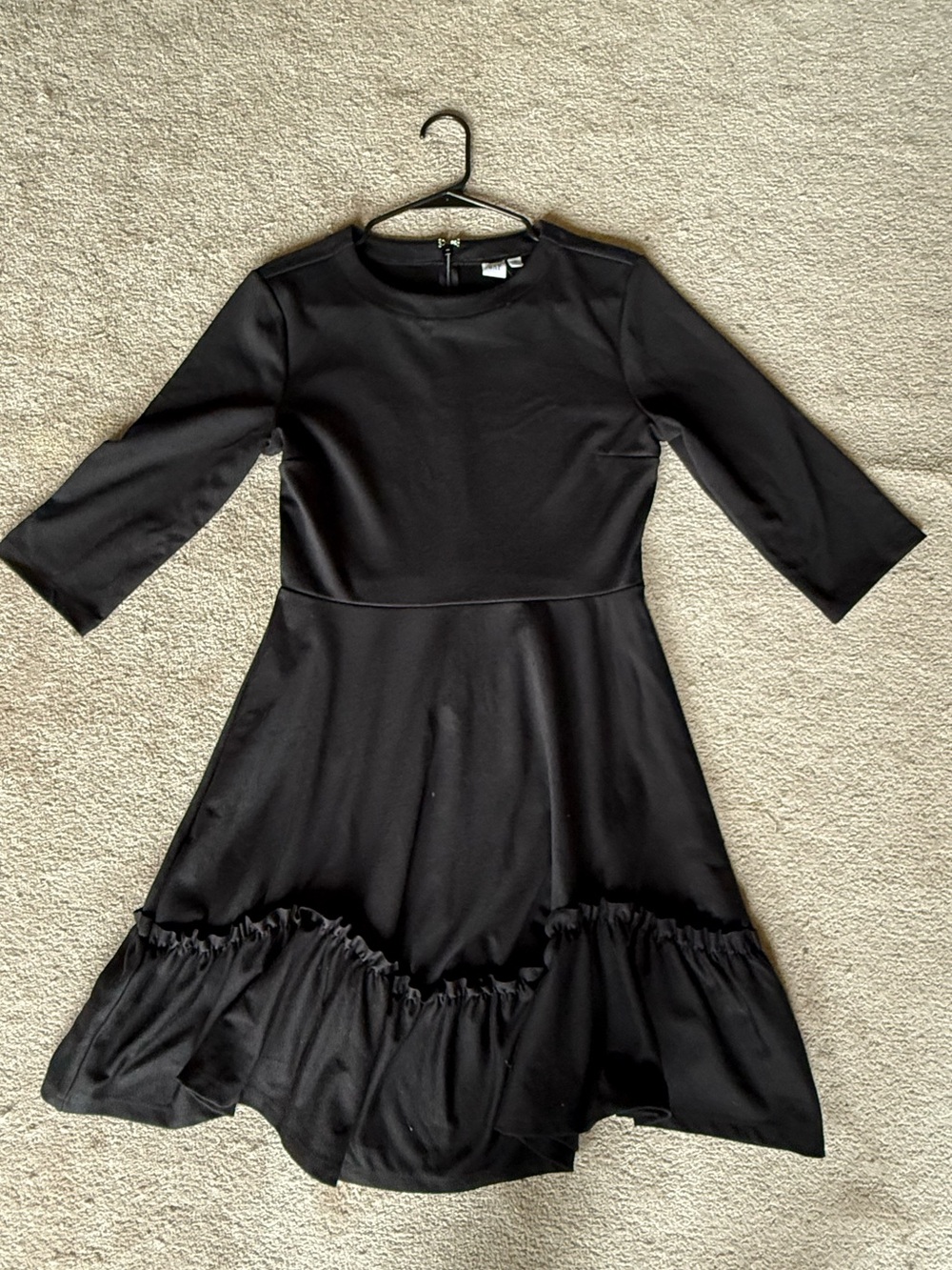 GAP Black Long Sleeve Ruffle-Hem Dress - NWT - Size 10 Tall